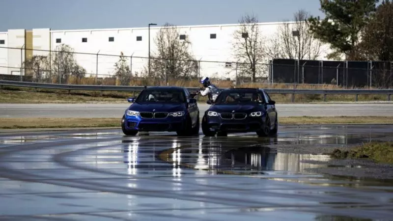 「新一代BMW M5」用8小時甩破新紀錄　最強大招：邊開邊加油！