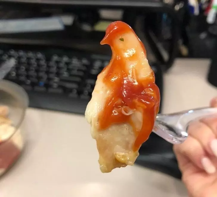 26張「讓你眼睛超困惑」的驚奇照片 看起來像宇宙一樣的母牛!