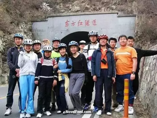 出遊時千萬不要「這樣拍照」,照片裡的人不是死,就是傷!尤其是第4點太多人犯了!切記啊!