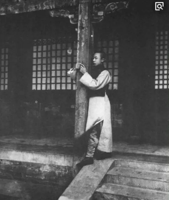最悲摧的皇帝!溥儀龍位都還沒坐熱 太監就各種「講歷史嚇小孩」不聽話還拉皇上進密室