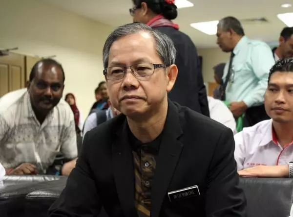 菸民不滿禁菸令 拍視頻辱罵李文材