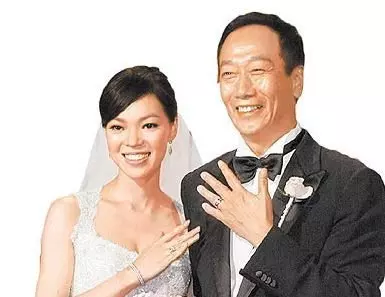 曾馨瑩談郭台銘坦承「不要那麼累」都說不了!心疼嘆:他不能選擇他的人生!