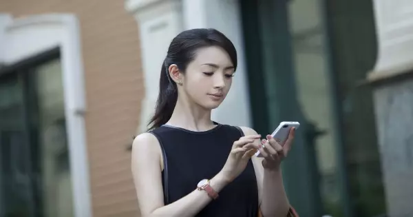 林依晨與老公的婚姻保鮮之道! 「學會與自己相處,享受一個人的寂寞」!