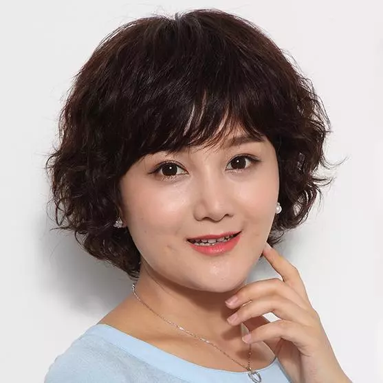 四五十歲女人剪不好髮型俗不可耐!這幾款髮型,減齡10歲顯年輕