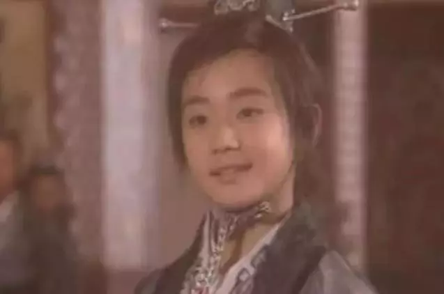 皇上要吃公雞下的蛋,大臣無計可施,幼童7字解決還當上了宰相