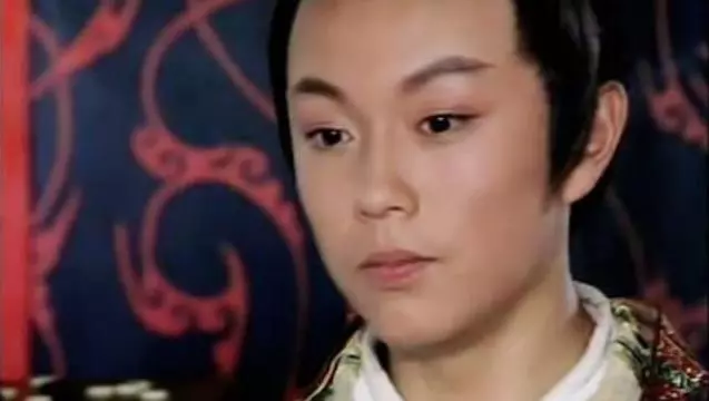 皇上要吃公雞下的蛋,大臣無計可施,幼童7字解決還當上了宰相