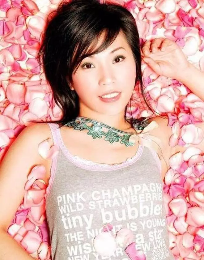 一曲成名,剛要紅就遭遇不幸!婚禮前突然得病,34歲卻遺憾去世了!庾澄慶、SHE祭奠,好友張智成崩潰痛哭!