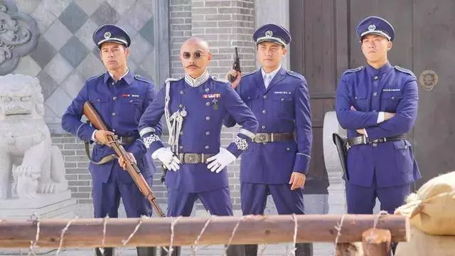 他是《大帥哥》里的羅義,長相平平,但沒想到她的女兒竟長得如此美麗,網友:不比胡杏兒兒子差~
