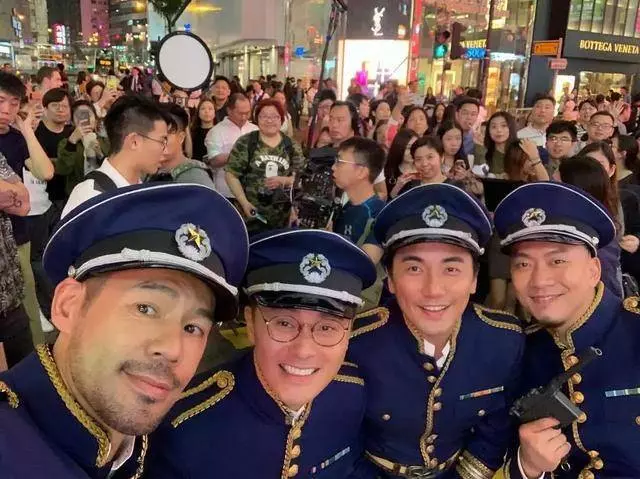 他是《大帥哥》里的羅義,長相平平,但沒想到她的女兒竟長得如此美麗,網友:不比胡杏兒兒子差~