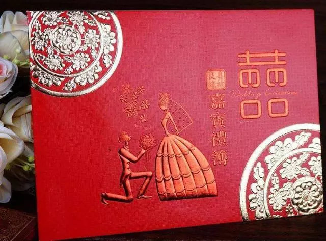 離婚以後,前夫再婚她悄悄到場,看到新娘是她以後,她選擇了放下