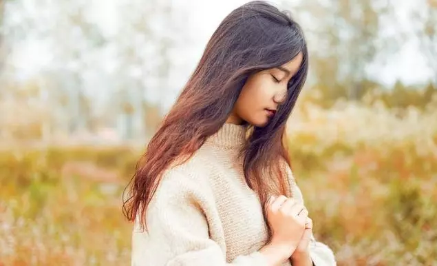 每月給婆婆三千生活費,看到小姑子男友後,我決定每月給婆婆五千