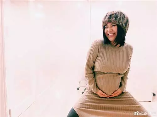 被爆終身不孕?!蒼井空親自宣布懷雙胞胎,這張孕照嚇到網友!