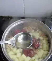 媽媽煮水果茶治便秘,還幫助排體內宿便!女兒喝了一個月還瘦了10斤,想瘦身不要錯過!