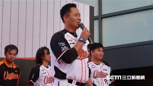中職/球員目標有梗 愛情摩天輪入列