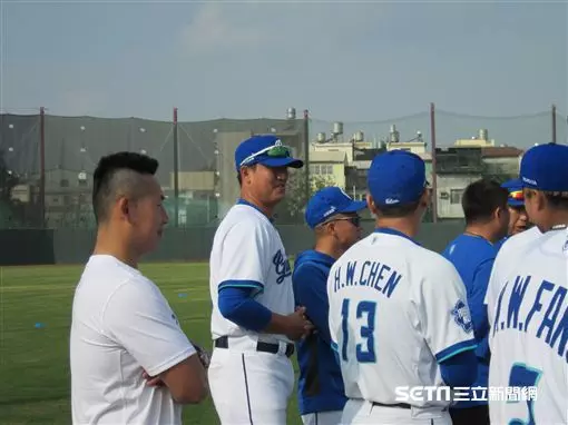 中職/半年在台灣 王建民近全職教練