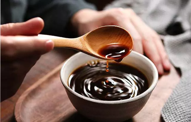 總是感覺嗓子裡有痰、咳又咳不出?中醫教你幾招,輕鬆解決喉嚨粘稠物