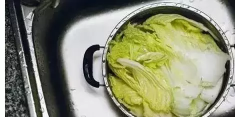 媽媽常用【最強清除宿便法】,睡前喝一碗,色斑沒了,腸子毒素排乾淨,很厲害
