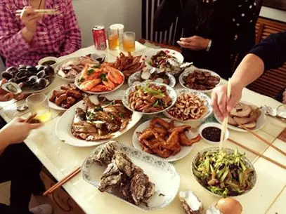 懷孕5個月做飯沒做好,婆婆給兒媳1耳光,父親連夜趕來婆婆石化