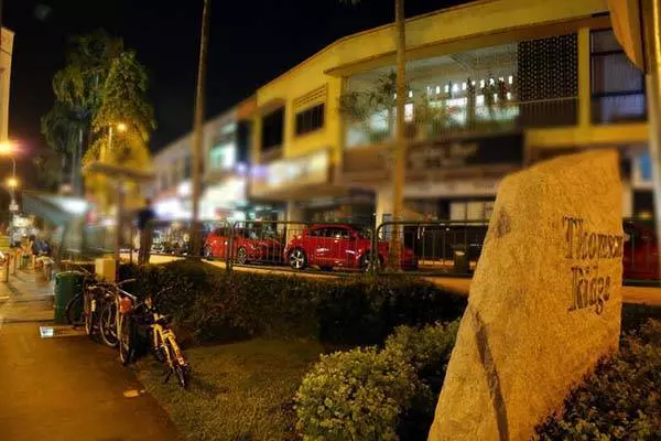 暗訪獅城另類「美容院」,中國、越南妹為拉客竟敢這樣做!
