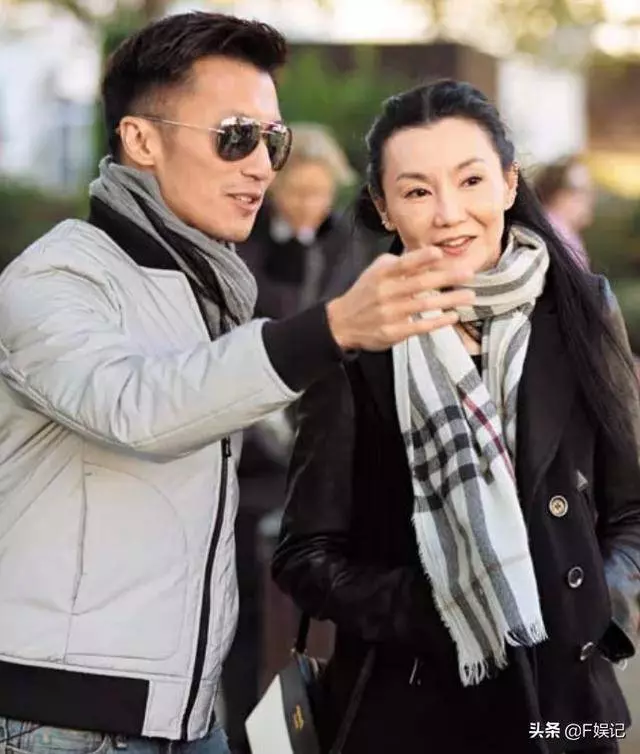 張曼玉搬去平民區,過隱居生活,現在的她是真的太瘦了!