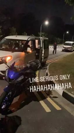 蟒蛇上了摩哆不肯走 騎士崩潰4小時