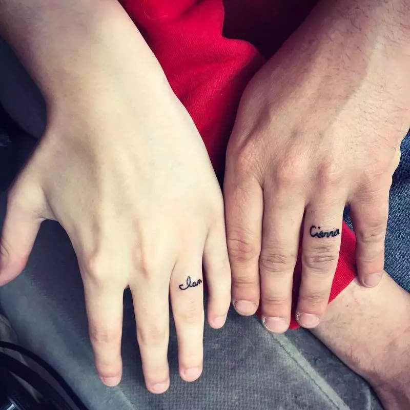 誰說結婚一定要婚戒?22對「用刺青代替婚戒」的霸氣情侶 你是鳥我是樹太浪漫~
