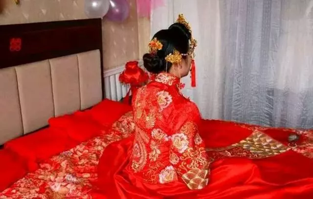 女子懷孕要吃肉,婆婆直接拒絕,女子一氣之下回娘家,開門被驚到