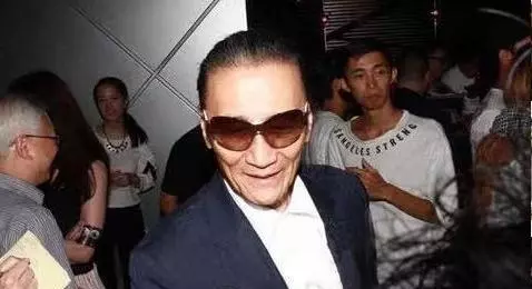 謝賢終於不再沉默,回應張柏芝生下「小王子」事件,網友:謝霆鋒這下無法淡定了!