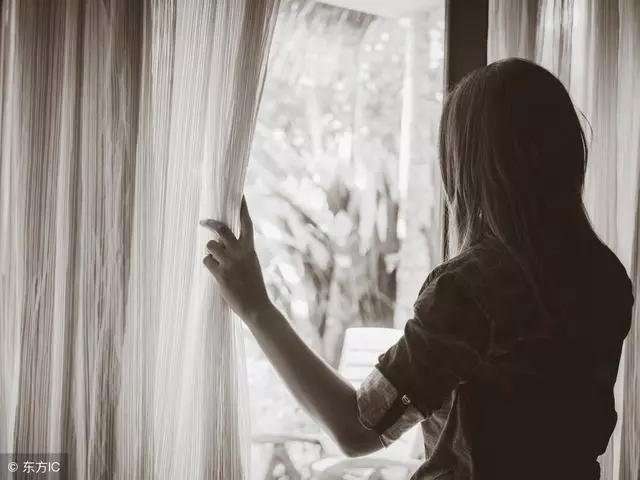 你女兒不給你生活費和我沒關係,我媽我是要給的,你說再多也沒用