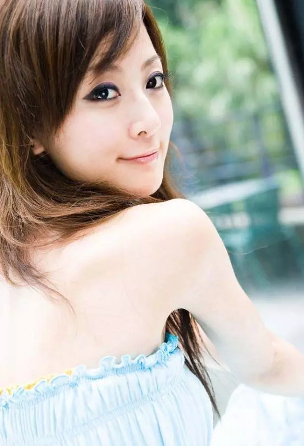 小叔子不上班,婆婆讓我每月給他2千生活費,我讓老公自己看著辦