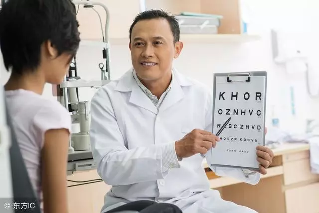 眼睛過勞誘發肩頸酸痛!眼科醫:按4處一次舒緩