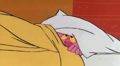 她把啤酒倒在「頭髮」上,別人以為她瘋了,結果嚇一大跳,太實用了!不看可惜了