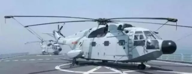 元旦剛過,中國海軍又一艘兩萬噸巨艦下水,也許更大好消息馬上來