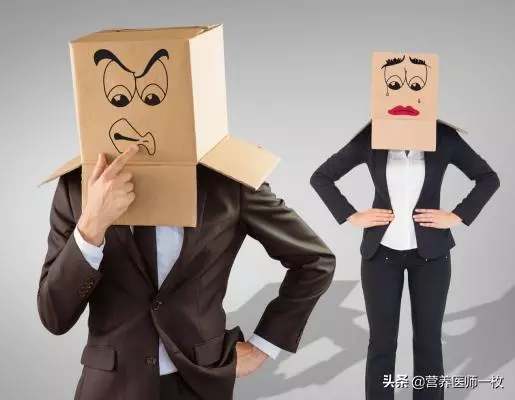 一旦手上有這3個信號,說明「心臟」危險了,這三件事一定少做!