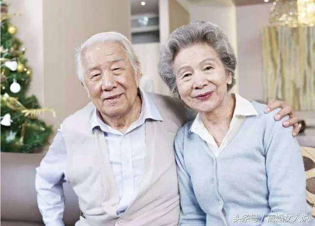 現在很多中年夫妻,為什麼沒到老年已經分床睡?
