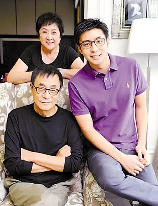 臺灣第一代玉女,曾豔壓青霞,2度嫁渣男,現兒子32歲帥過謝霆鋒