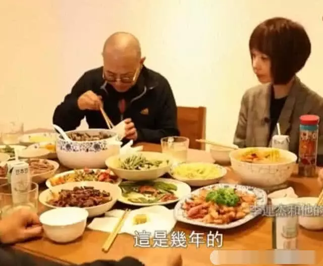 李連杰邀請魯豫吃「家常飯」,知道菜品價值後,魯豫趕緊放下了筷子