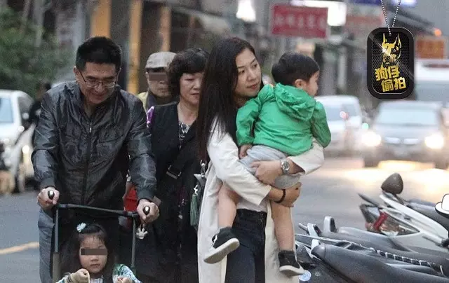 隱退12年首亮相!侯湘婷「嫁入豪門相夫教子」簡樸搭捷運,36歲美貌依舊「兒女超萌」