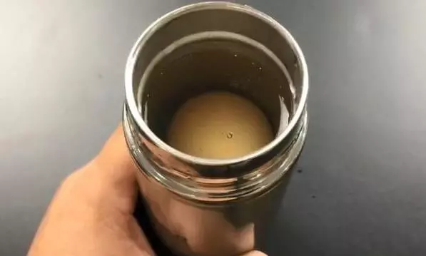 雞蛋放在保溫杯里，這麼厲害，解決了很多人煩惱，可惜很多人不知道