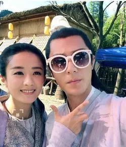 霍建華雖然娶了女神林心如,但他說心裡留了一個位置給別的女人,還說過永遠會保護「她」!