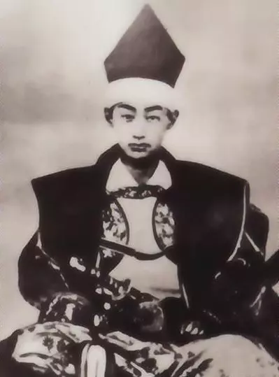 10張「100年前日本美男子照」!第5位根本就是古代版池昌旭~