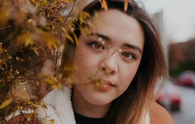 鍾麗緹混血大女兒21歲生日曬自拍,形象和氣質與媽媽越來越像