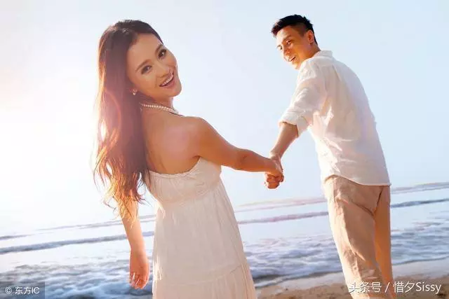 新婚夜女兒腹痛,女婿非說沒事,母親不放心,送去檢查後,報了警