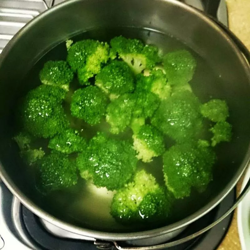 花椰菜拿來水煮根本是最錯誤的煮法,90%的人都不知道必須要這樣煮才是最防癌的!