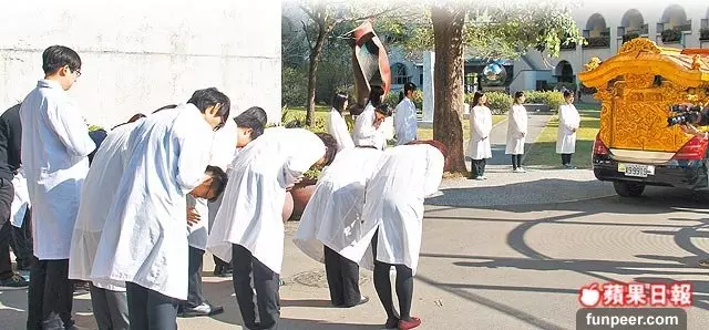女大生「第一次洗大體老師」太震撼忍不住淚崩!她:「老師一直擦不乾」超悲傷。