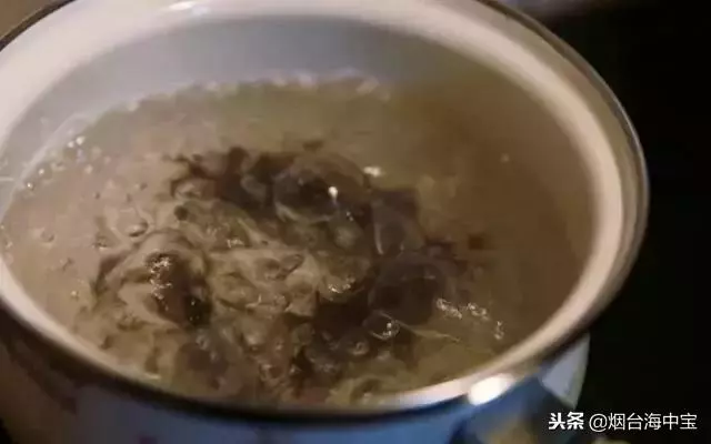 泡發海參時會掉顏色,還會掉渣?這些現象正常嗎?