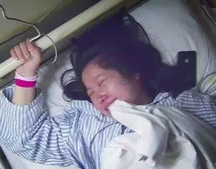 女子羊水破了,婆婆不讓生,為生下孩子,打了婆婆一巴掌