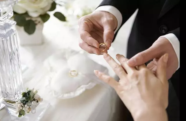 我娘家陪嫁的房子,你卻說給小姑子當陪嫁?我要回房子也有錯?