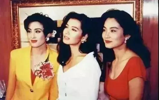 美貌太驚豔!58歲的鐘楚紅近照曝光「用生活追逐年輕」為愛人單身11年:沒有誰能比他更好