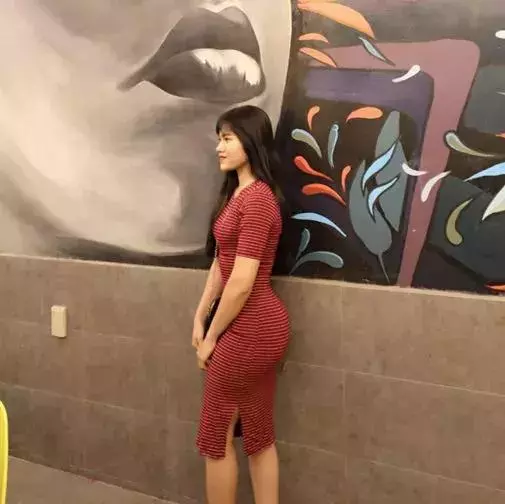 越南女孩擁有天使般的容顏 許多人看到她的身材後卻被嚇壞